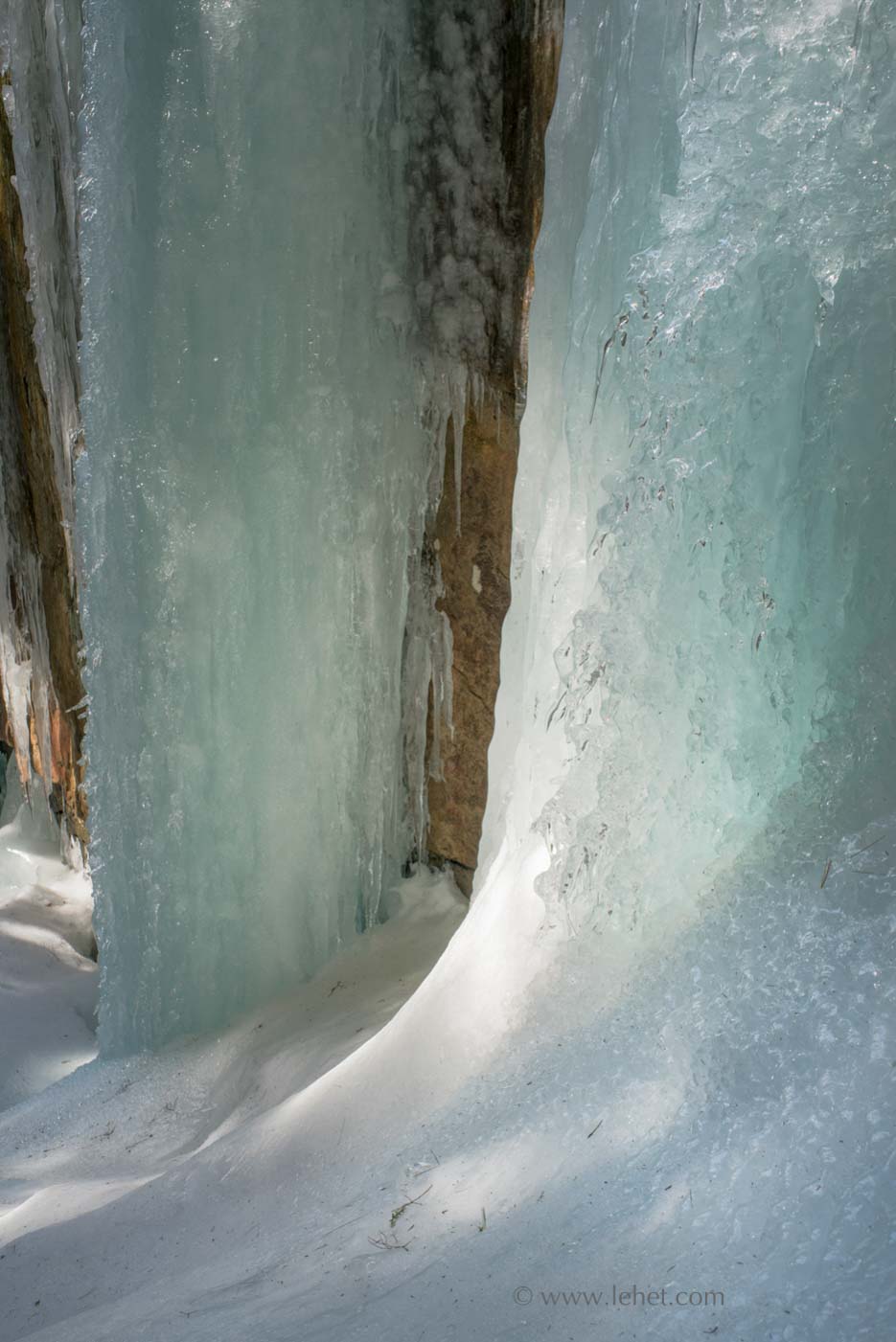 frozen waterfall vermont